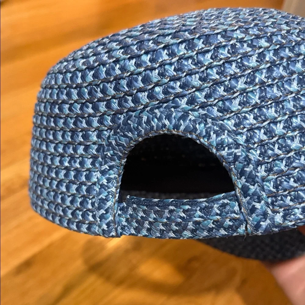 Eric Javits Mondo Woven Cap in cornflower blue spf50 m/l - Picture 3 of 6
